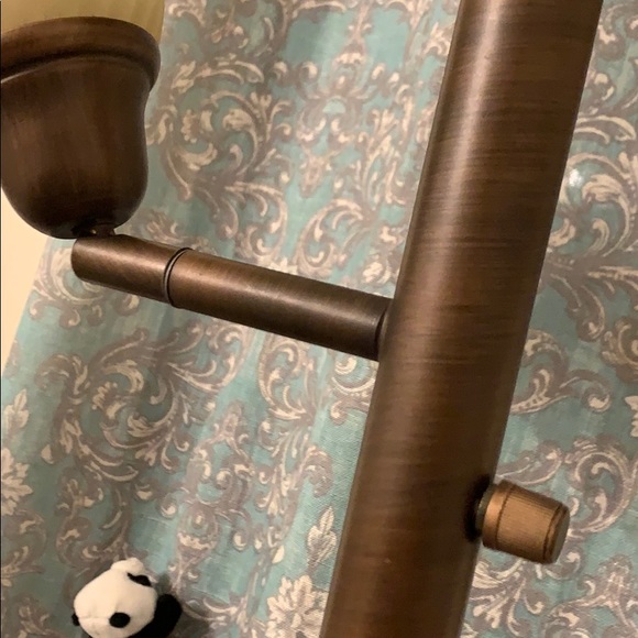 light - Picture 3 of 5